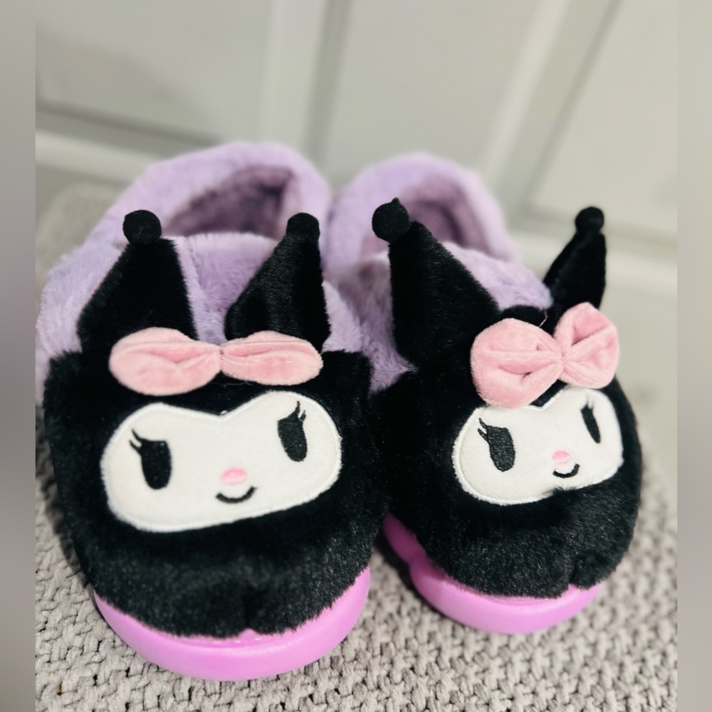 KUROMI size 6 BLACK PURPLE COLOR SO SOFT